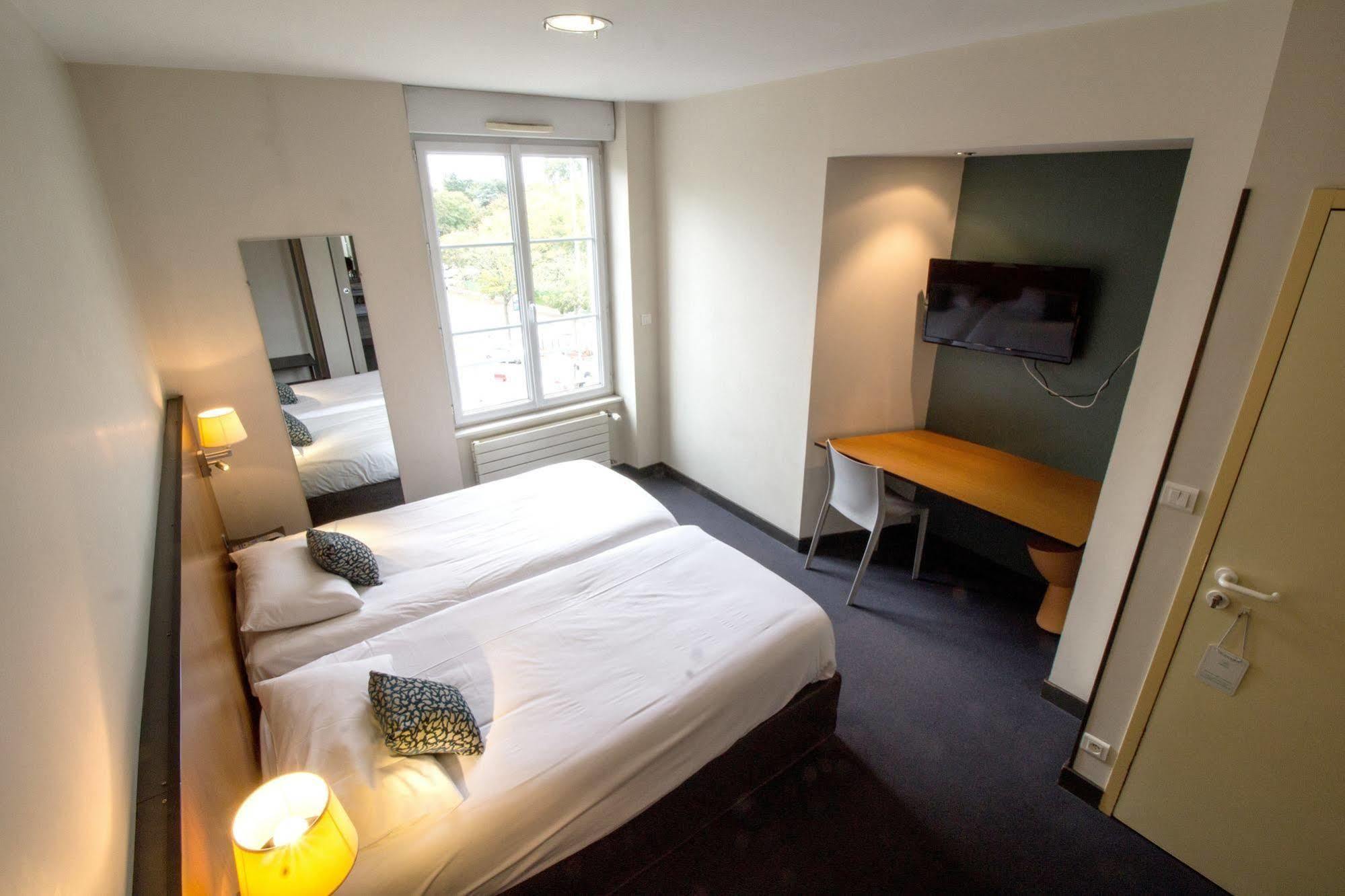 De La Gare Hotel