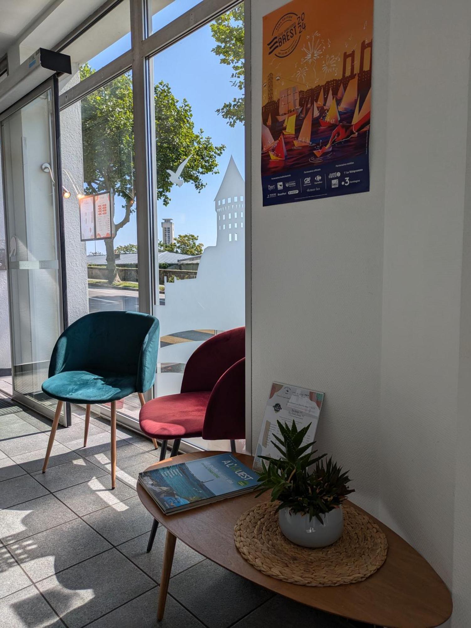 Hotel Cit'hotel Centre Gare 3*